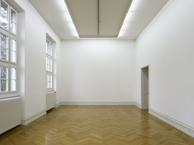 Installation Shot VOIDS, EINE RETROSPEKTIVE, 13 September – 11 October 2009, Kunsthalle Bern © Dominique Uldry salle kunsthalle